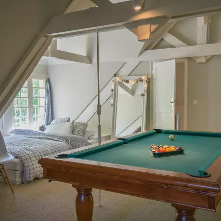 Beautiful Chateau In With Pool And Panoramic Views 펜션 Duravel