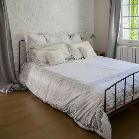 펜션 Beautiful Chateau In With Pool And Panoramic Views