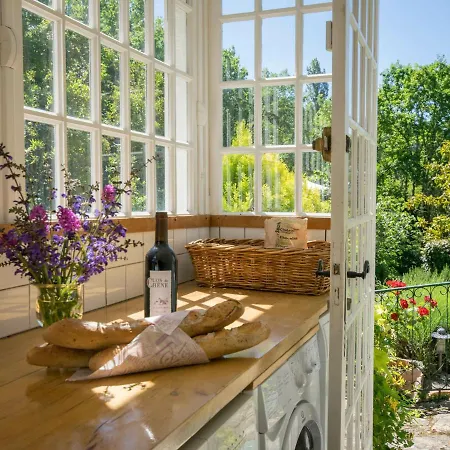 Beautiful Chateau In With Pool And Panoramic Views 펜션